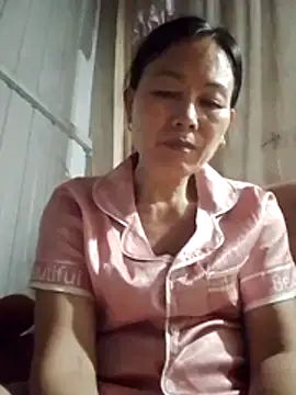 Snapshot of Kiss_love2 chatting on June 2026 01:39:02 PM Kiss love2 online show from June 2026 01:39:02 PM