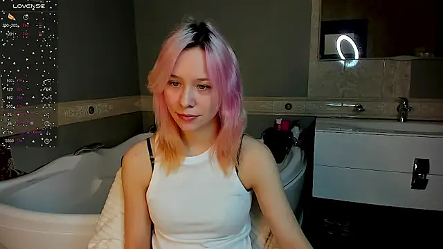 EmilyTrase online show from April 2026 01:08:01 AM