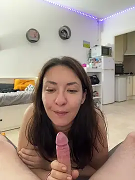 DeN strip online show from May 2026 09:24:01 PM