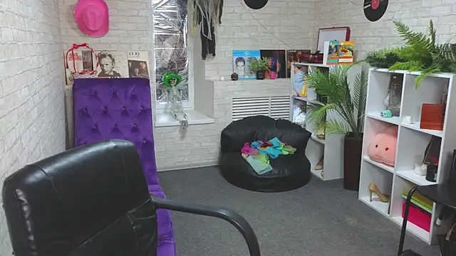 Anna Kenan online show from March 2026 12:32:01 PM