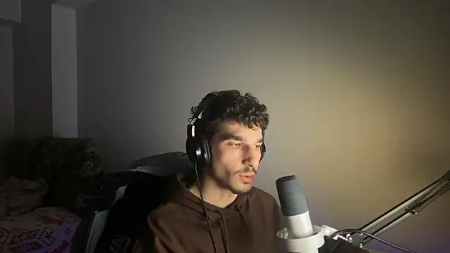 enesbabakral online show from February 2026 11:03:01 PM