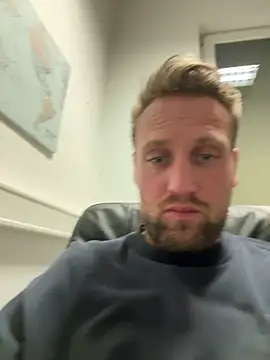 lovefuess online show from February 2026 05:42:02 PM