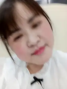 Snapshot of Kee-kimlee chatting on February 2026 12:49:01 PM Kee-kimlee online show from February 2026 12:49:01 PM