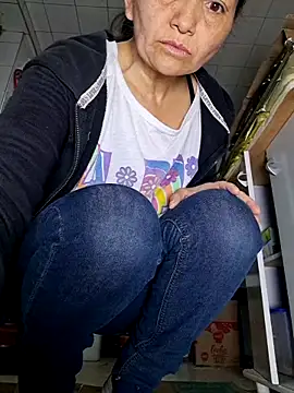 Alexamontiel  online show from February 2026 01:54:01 PM