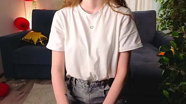 Snapshot of BuenaKaawa chatting on February 2026 07:51:01 AM BuenaKaawa online show from February 2026 07:51:01 AM