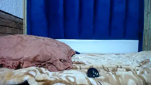 Snapshot of Tallgoddess chatting on February 2026 11:38:01 PM Tallgoddess online show from February 2026 11:38:01 PM