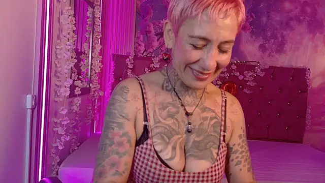 Everlyn sexx online show from February 2026 11:50:01 AM