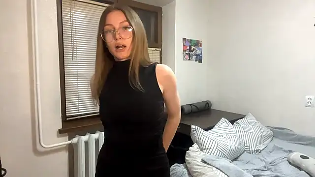 Snapshot of MillySwolley chatting on February 2026 03:42:01 PM MillySwolley online show from February 2026 03:42:01 PM