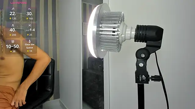 Snapshot of Max_and_anny chatting on March 2026 12:34:01 PM Max and anny online show from March 2026 12:34:01 PM