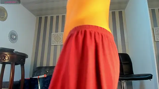 Snapshot of Max_and_anny chatting on March 2026 12:43:01 PM Max and anny online show from March 2026 12:43:01 PM