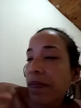 Snapshot of Max_and_anny chatting on April 2026 08:29:01 PM Max and anny online show from April 2026 08:29:01 PM