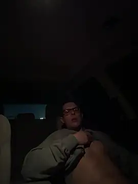 adonimus94 online show from April 2026 01:05:02 AM