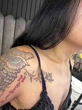 Snapshot of Lanadelrey_1 chatting on February 2026 12:17:02 PM Lanadelrey 1 online show from February 2026 12:17:02 PM