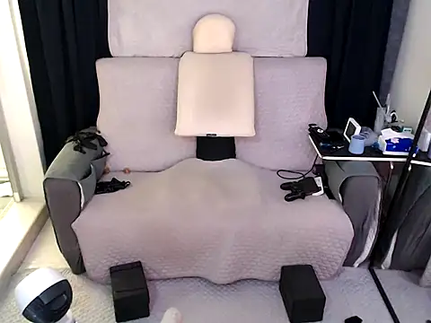 RubberGummi online show from April 2026 12:19:01 AM