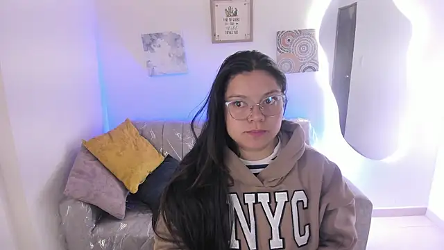 Afrodita rouss online show from February 2026 09:22:01 PM