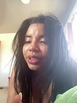 Snapshot of Lucy_strong1 chatting on March 2026 08:33:01 PM Lucy strong1 online show from March 2026 08:33:01 PM