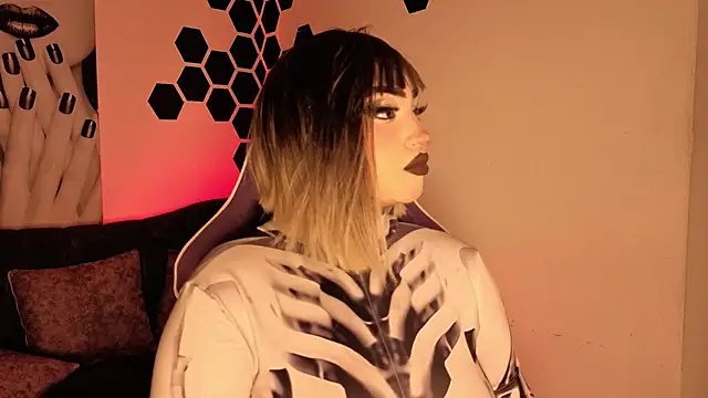 meowboo online show from February 2026 01:44:02 AM