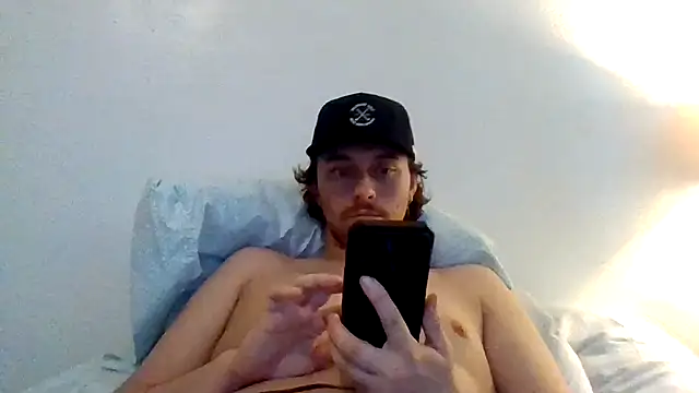 Snapshot of Tallhungandcloudy chatting on February 2026 10:18:01 PM Tallhungandcloudy online show from February 2026 10:18:01 PM