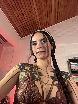 Snapshot of cristal_roberts chatting on July 2026 12:23:02 AM cristal roberts online show from July 2026 12:23:02 AM