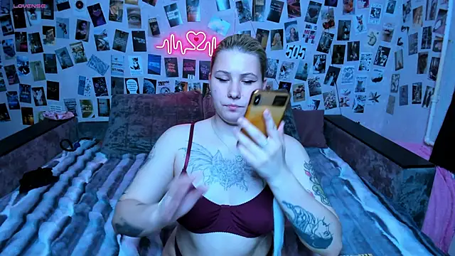 x Ulya1cutex online show from April 2026 04:53:02 PM
