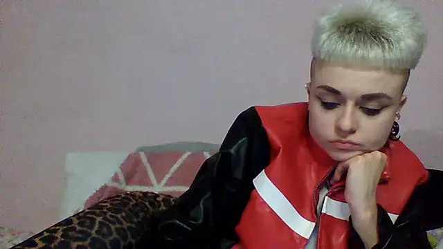 AlisaDear257 online show from February 2026 07:48:01 PM