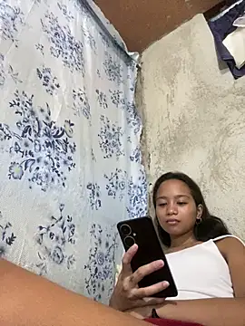 Snapshot of Asianpinay_Skinny1818 chatting on May 2026 09:48:01 AM Asianpinay Skinny1818 online show from May 2026 09:48:01 AM