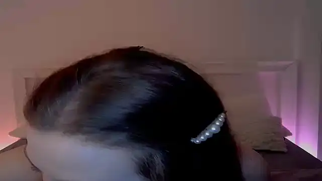 Snapshot of ElenaVoss chatting on February 2026 07:18:01 PM ElenaVoss online show from February 2026 07:18:01 PM