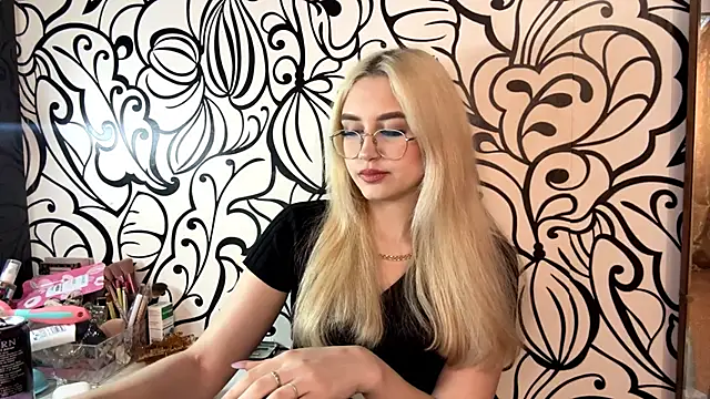 Kat Catherine online show from March 2026 11:12:01 AM