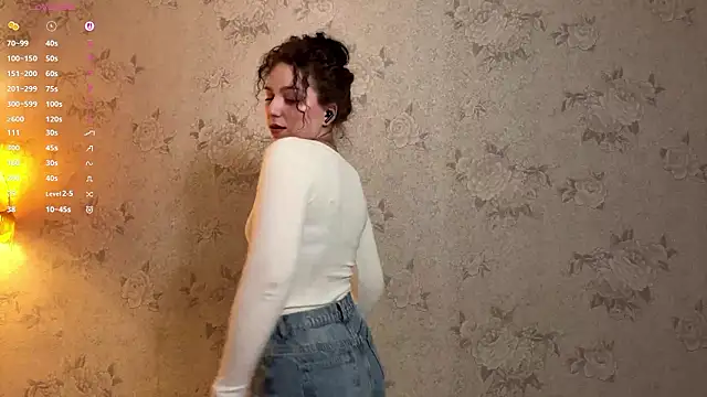 Snapshot of ShawnaBree chatting on February 2026 08:41:02 PM ShawnaBree online show from February 2026 08:41:02 PM