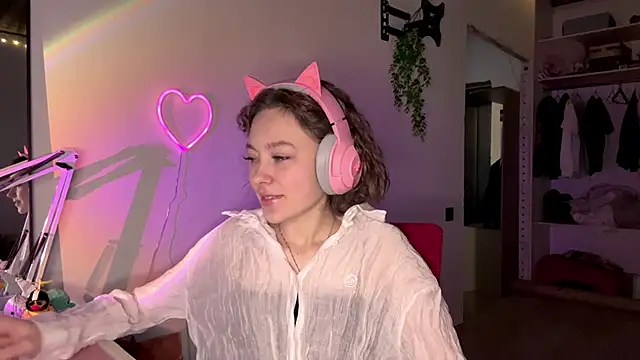 Snapshot of SlunkRear chatting on February 2026 10:05:02 PM SlunkRear online show from February 2026 10:05:02 PM