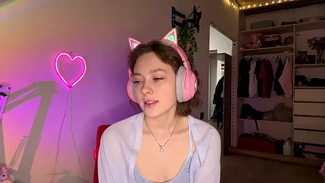 Snapshot of SlunkRear chatting on March 2026 10:45:01 PM SlunkRear online show from March 2026 10:45:01 PM