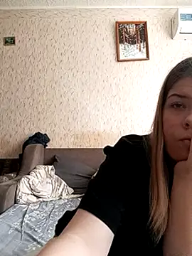 EvaTallor online show from March 2026 07:15:01 AM