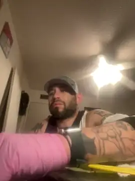 Snapshot of TheDaddio03 chatting on February 2026 04:19:01 AM TheDaddio03 online show from February 2026 04:19:01 AM