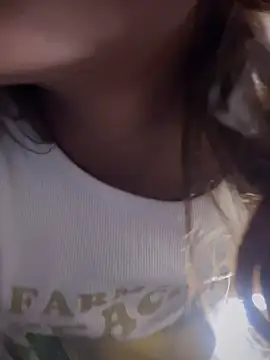 Snapshot of SinLunaXXX chatting on February 2026 09:25:02 PM SinLunaXXX online show from February 2026 09:25:02 PM