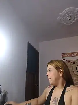 laila d online show from April 2026 03:28:01 PM