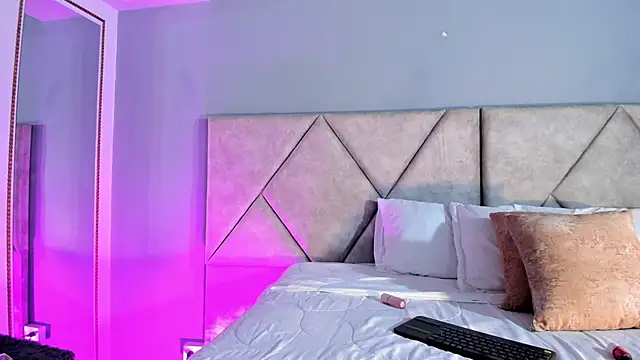 KaattyDoll online show from February 2026 08:15:01 PM