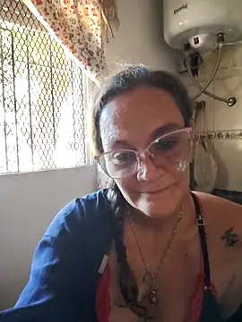 Nanybeach online show from February 2026 08:10:02 PM