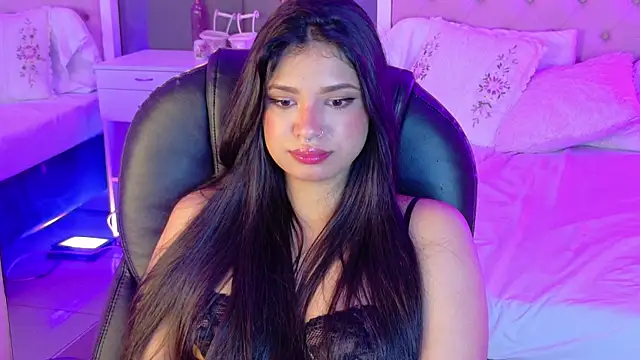 Snapshot of Hana_Stone chatting on February 2026 03:32:01 PM Hana Stone online show from February 2026 03:32:01 PM