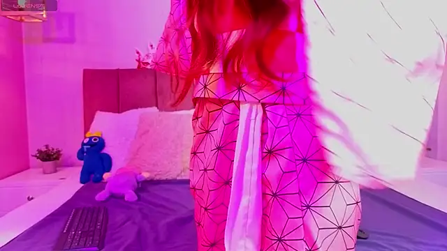 emma wilder  online show from April 2026 07:03:01 PM