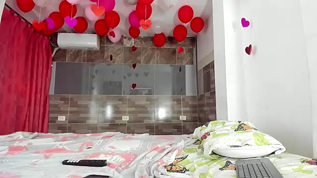 Snapshot of violett_laraa chatting on February 2026 08:31:02 PM violett laraa online show from February 2026 08:31:02 PM