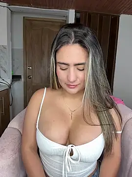 Miilana  online show from April 2026 09:04:02 PM