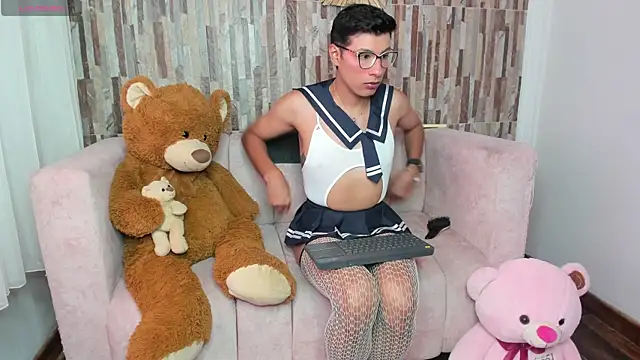 Miissy  online show from May 2026 07:33:01 PM