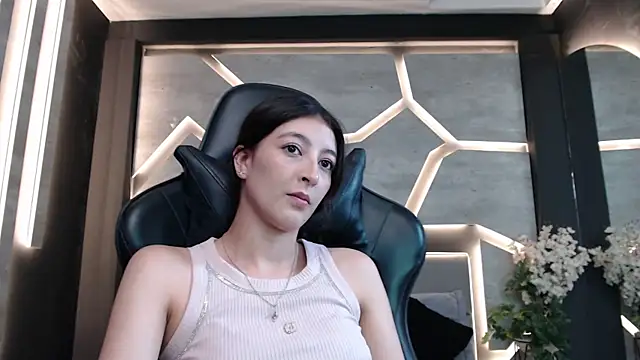 SinLickerr online show from March 2026 07:43:02 PM