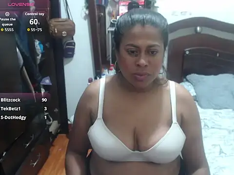 Caprichosa-39 online show from February 2026 01:55:01 AM