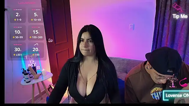 LATINLOVERS 1 online show from February 2026 05:42:02 PM