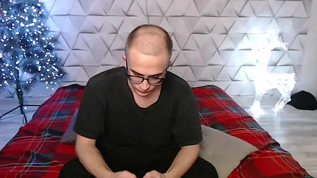 Snapshot of Pure_Aura chatting on February 2026 06:59:02 PM Pure Aura online show from February 2026 06:59:02 PM