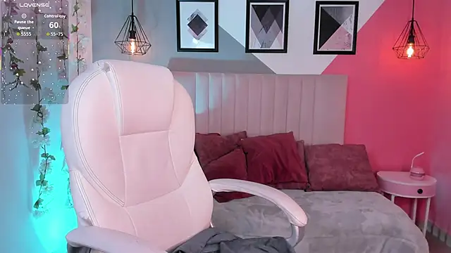 Chris Velvett online show from March 2026 08:04:01 PM