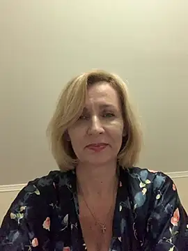 VeltaMur975 online show from February 2026 05:00:02 PM