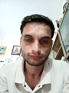 Snapshot of Beinghorny83 chatting on February 2026 03:58:01 AM Beinghorny83 online show from February 2026 03:58:01 AM