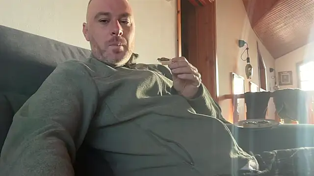 Snapshot of marcovik1 chatting on February 2026 07:42:02 AM marcovik1 online show from February 2026 07:42:02 AM